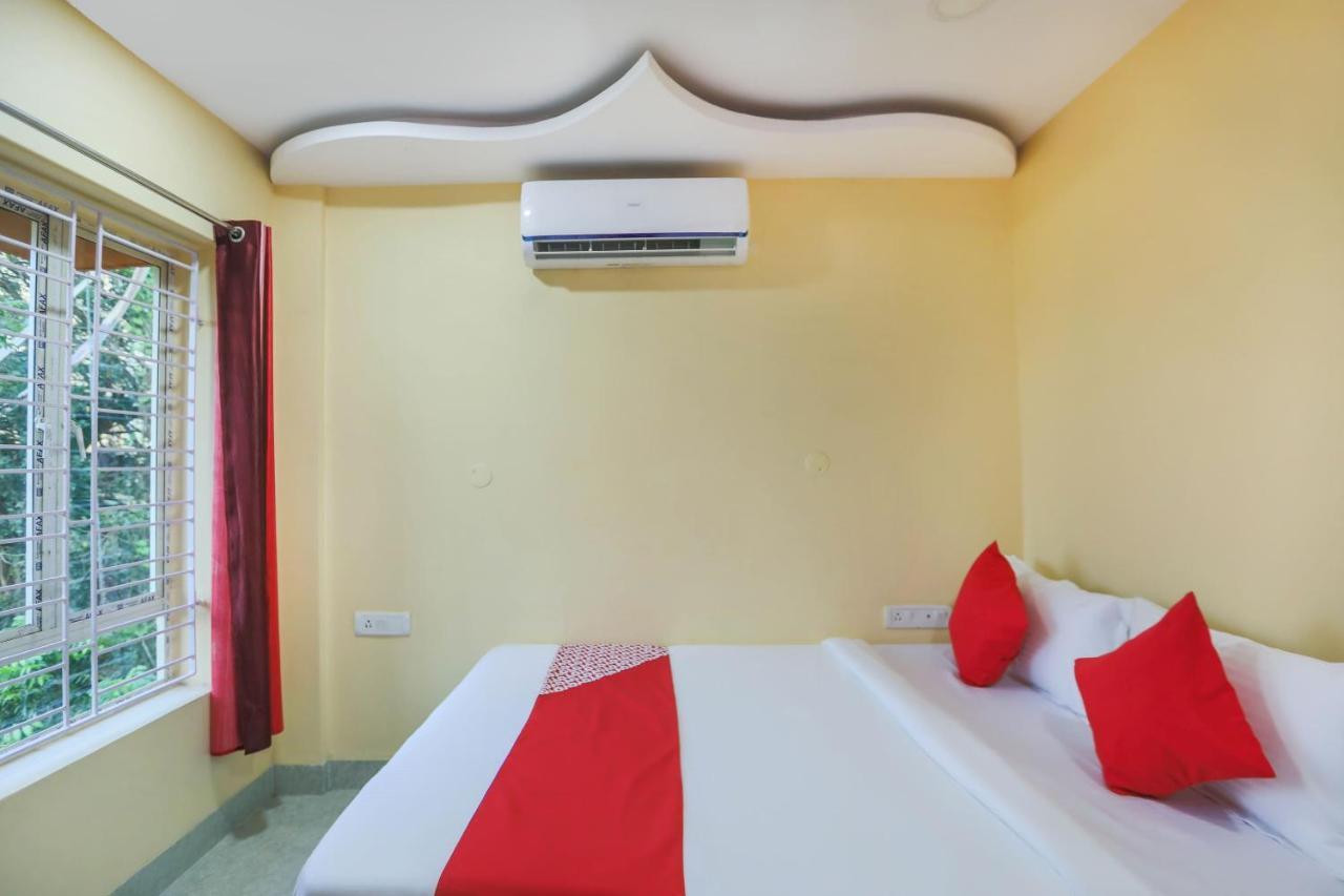 Oyo 62042 Niloy Guest House Jādabpur Exterior foto